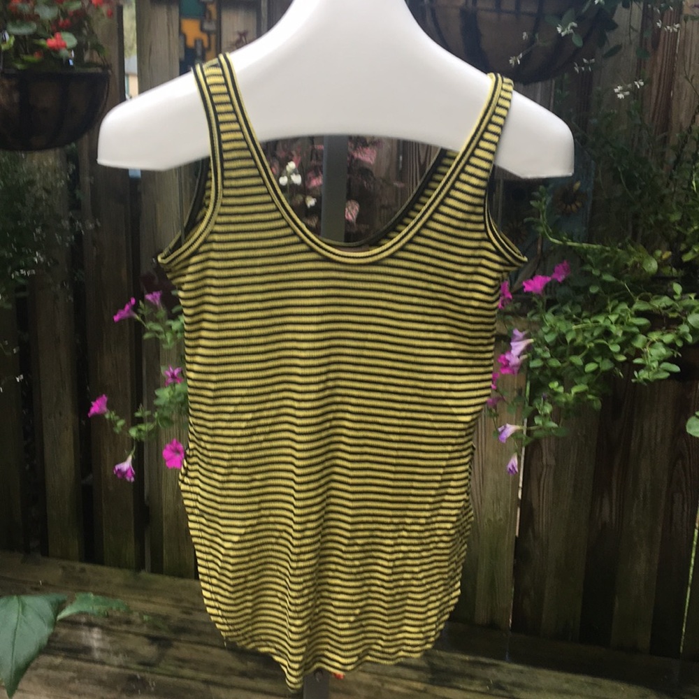 Cute tank in navy and gold stripes